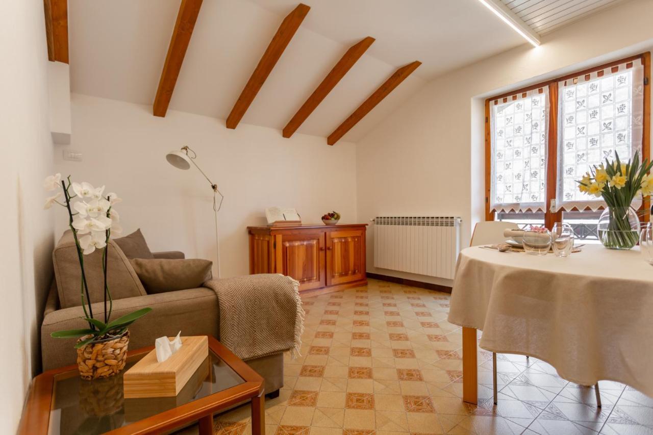 Ca' Marchesi Apartments Sernio Exterior photo